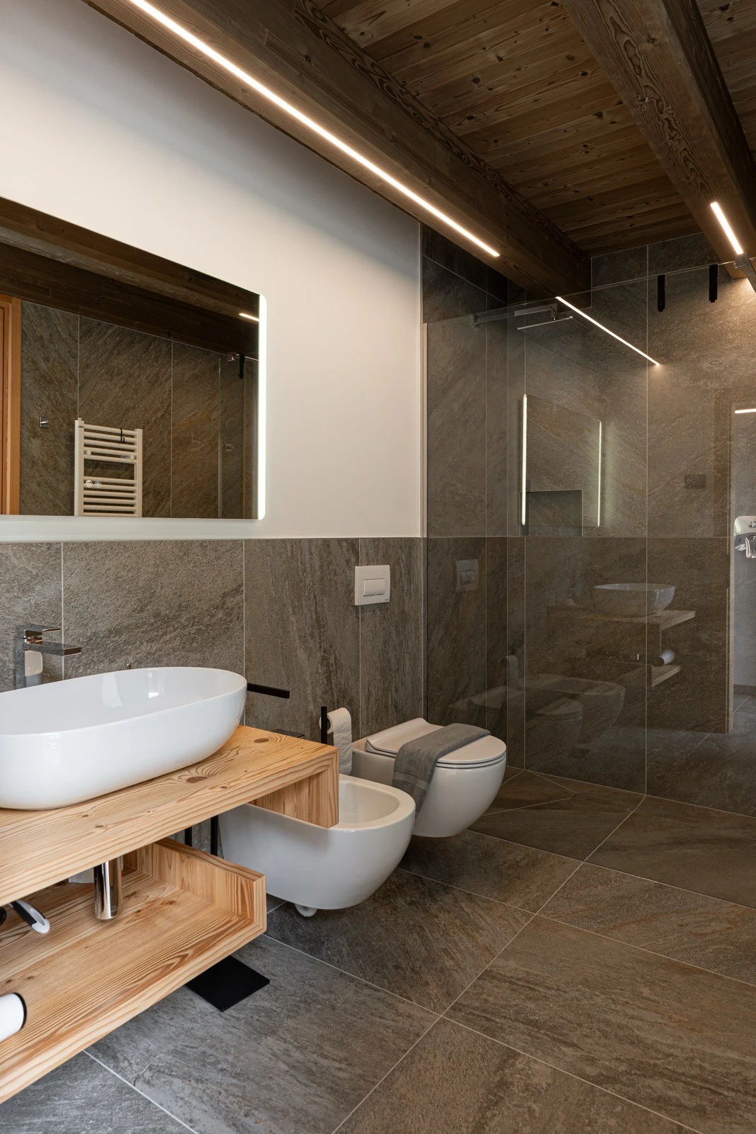 Lòni Lodge (Vermiglio) - Appartamento Poja Lòni Lodge (Vermiglio) - Appartamento Poja