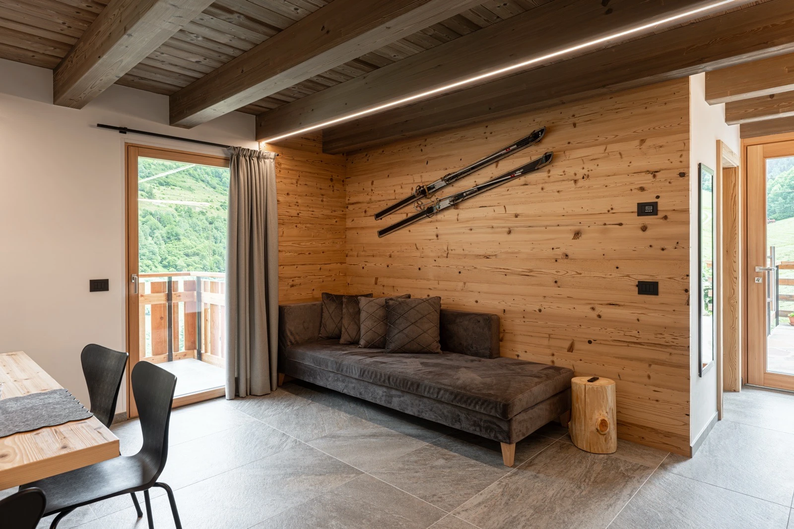 Appartamento Poja - Lòni Lodge, Vermiglio nella splendida Val di Sole in Trentino Appartamento Poja - Lòni Lodge, Vermiglio nella splendida Val di Sole in Trentino
