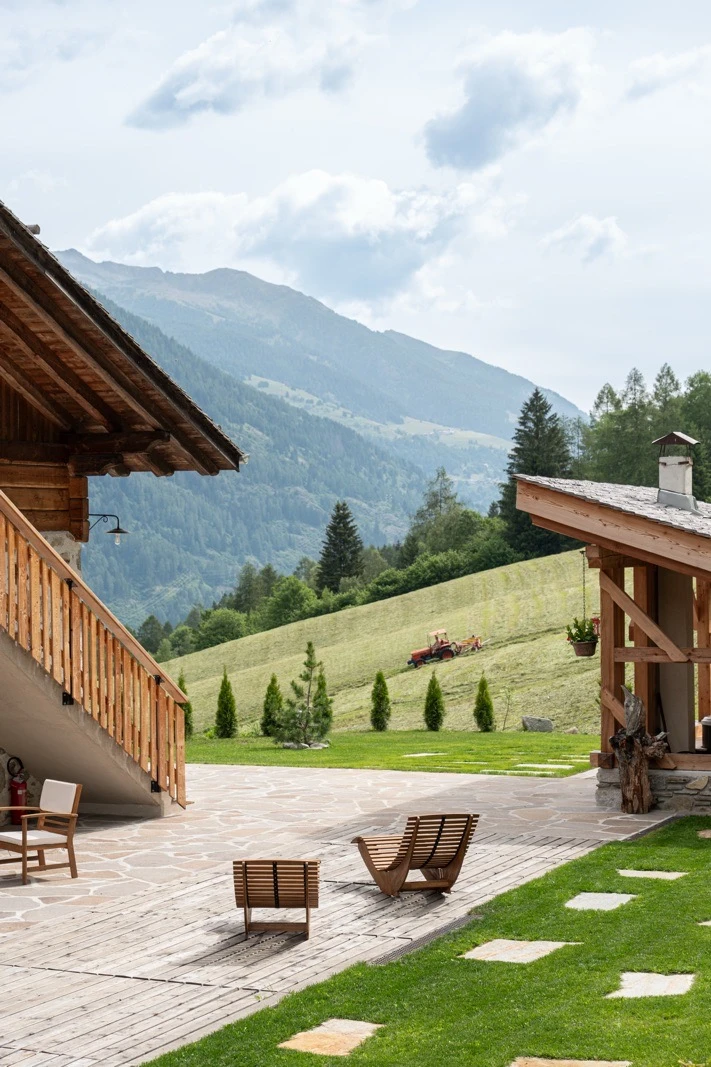 Lòni Lodge: eleganti appartamenti in una baita di montagna immersa nella natura a due passi dal paese di Vermiglio, nella splendida Val di Sole in Trentino Lòni Lodge: eleganti appartamenti in una baita di montagna immersa nella natura a due passi dal paese di Vermiglio, nella splendida Val di Sole in Trentino